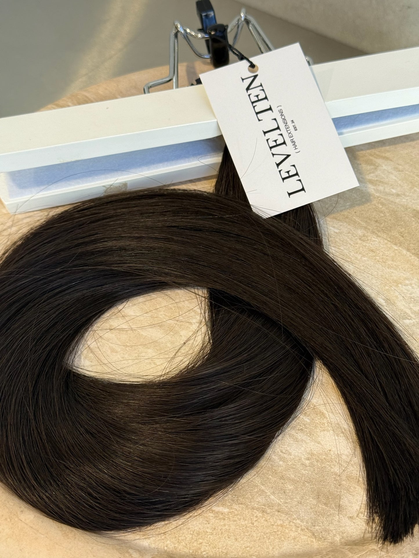 22" Keratin Bond Hair Extensions (25g Bundle) in Cocoa Noir