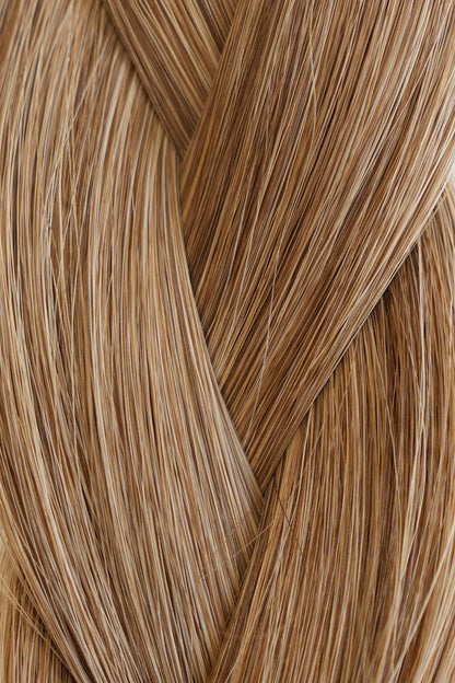 22" Keratin Bond Hair Extensions (25g Bundle) in Honeycomb