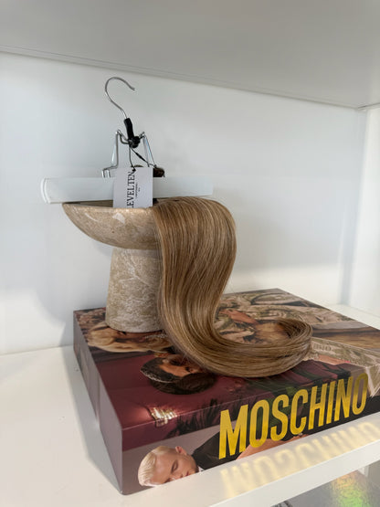 22" Keratin Bond Hair Extensions (25g Bundle) in Honeycomb