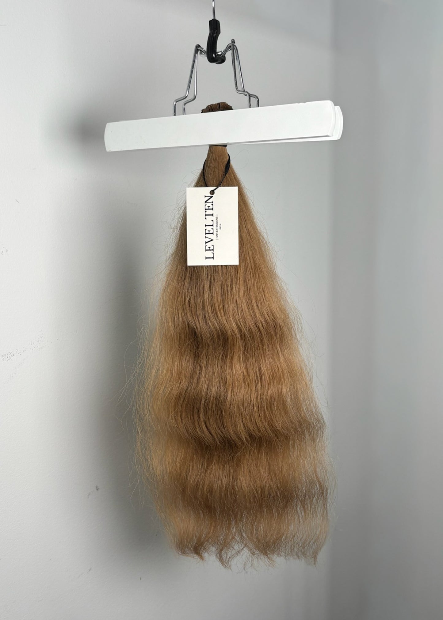 Wavy Level 7 Slavic Tail (73g / 20 inches)