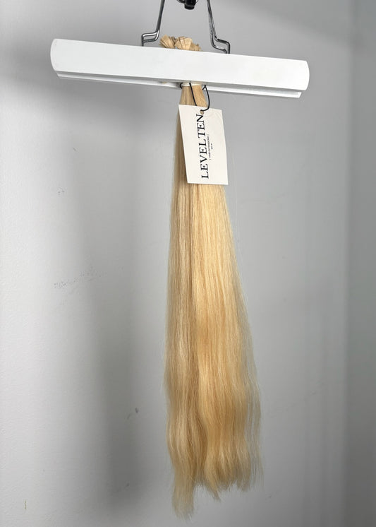 Light Wave Warm Blonde Slavic Tail (100g / 18 inches)